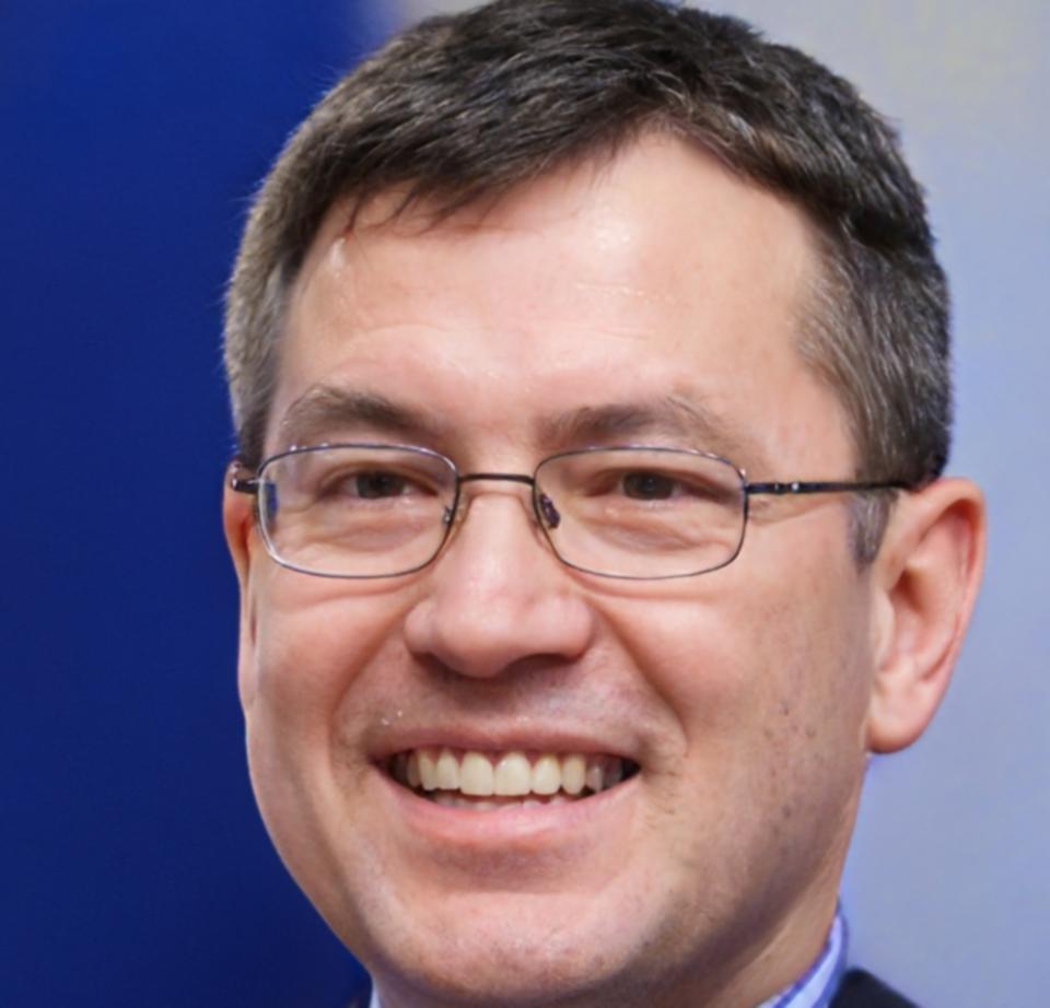 Retrato de Damián Vega, graduado del programa